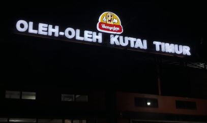 LOGO & HURUF TIMBUL